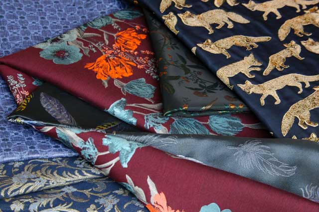 evident pubertate A sari  Jacquard Fabric Guide: Fabric Overview of Silk Jacquard and Cotton Jacquard