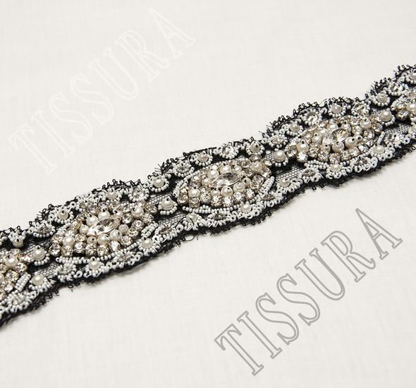 Embroidered Chantilly Lace Trim #1