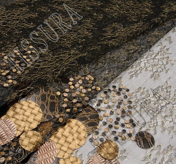 Circle Applique Chantilly Lace #1