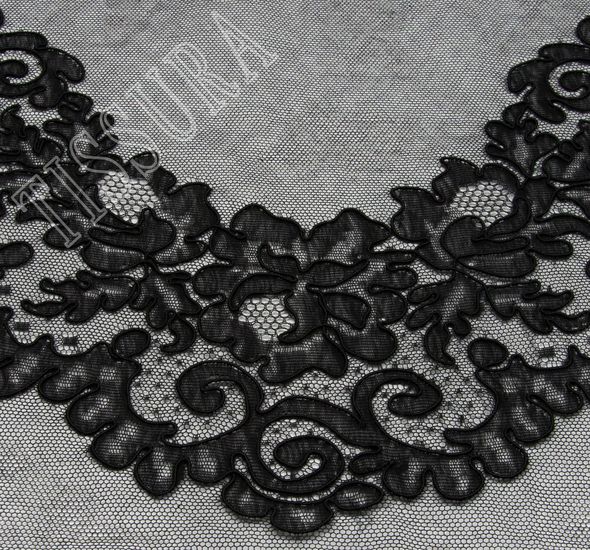 Lyon Lace Decollete Patch #1