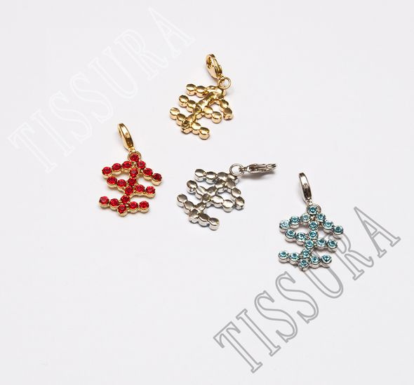 Rhinestone Pendant #1