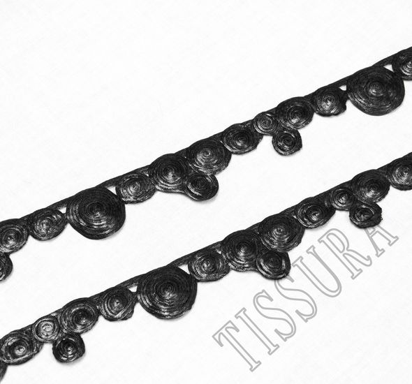 Spiraled Circle Trim #1